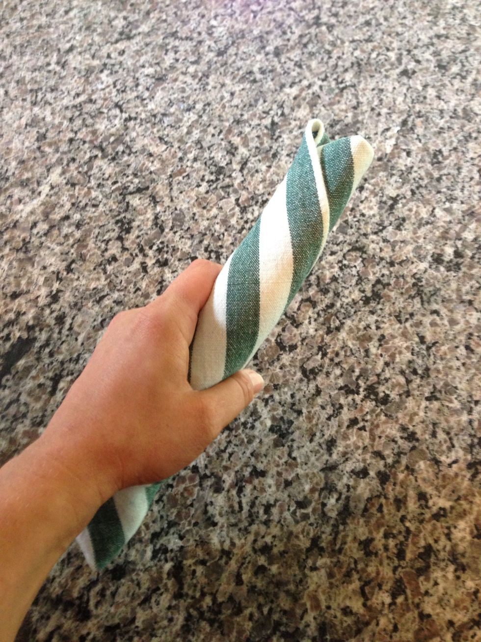 There you have it! An eating weapon in a compact size! I have about a dozen of these rolled and waiting. You can set the table lickety-split. Plus, they are dang cute.