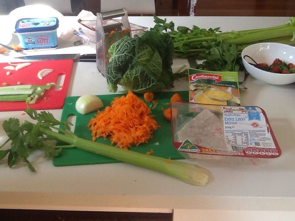 These are all the ingredients 1.Salary 2.Carrot 3.Onion 4. Minced Meat 5.Cabbage 6. Chicken noodle powder 7. Rice
