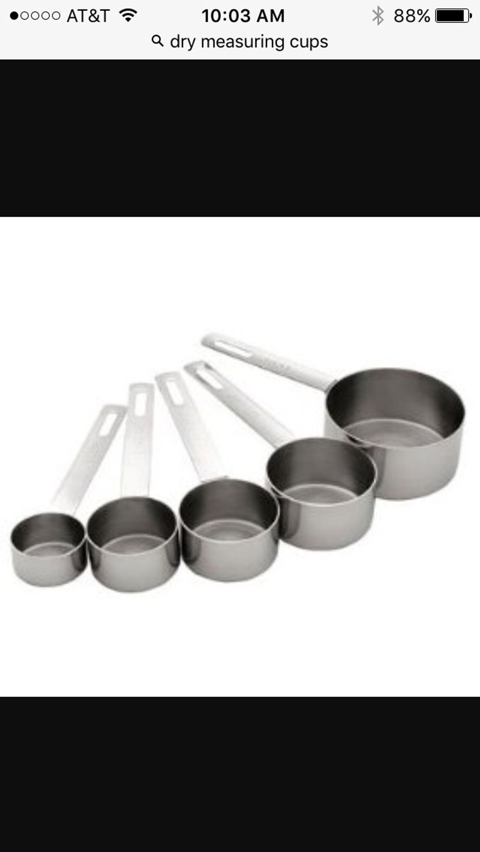 These are dry measuring cups. Used to measure dry ingredients. I can measure dry ingredients.