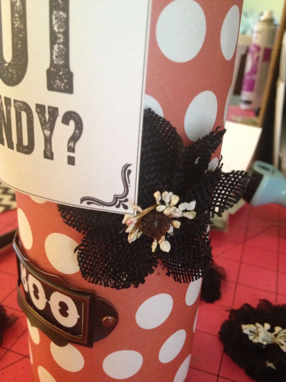 These are Petaloos Burlap flowers- So perfect for Halloween!