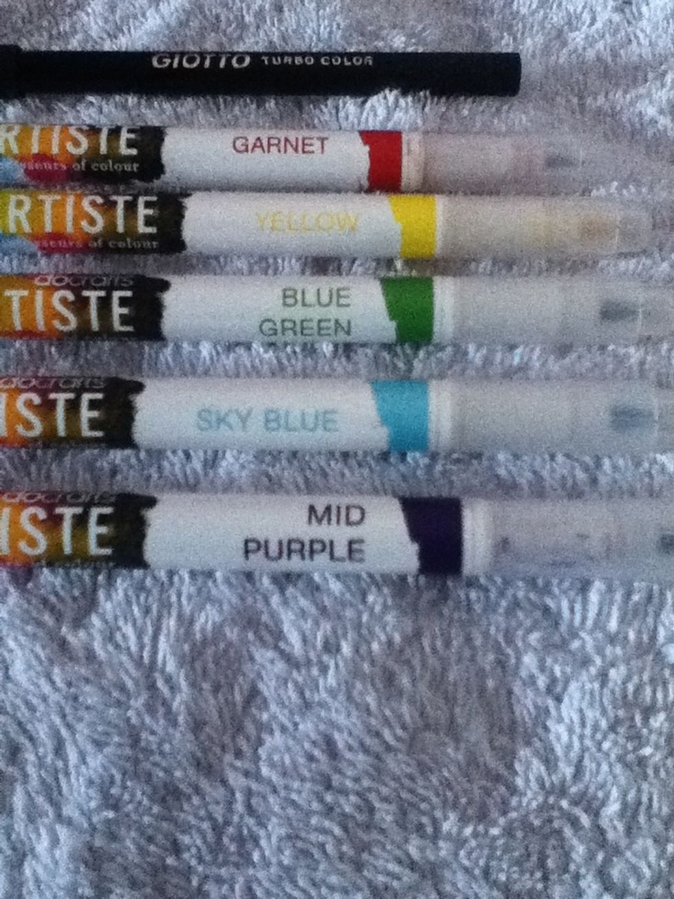 These are the colours I use, you can use any but they have to be able to smudge a bit :)