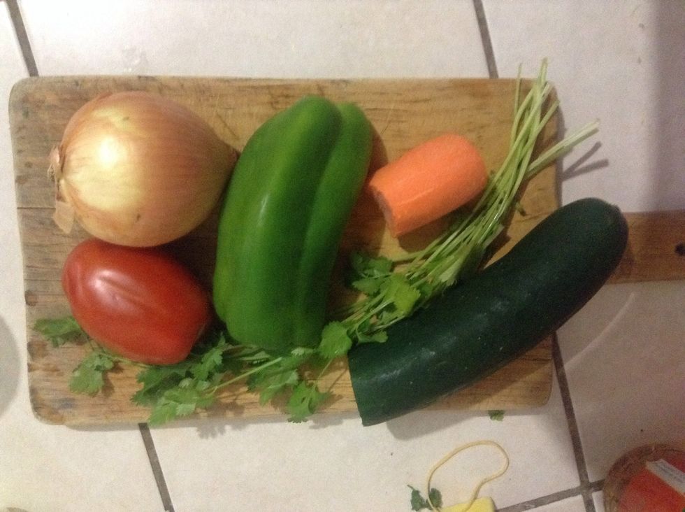 These are the ingredients for the toppings. (The avocado skipped the photo).