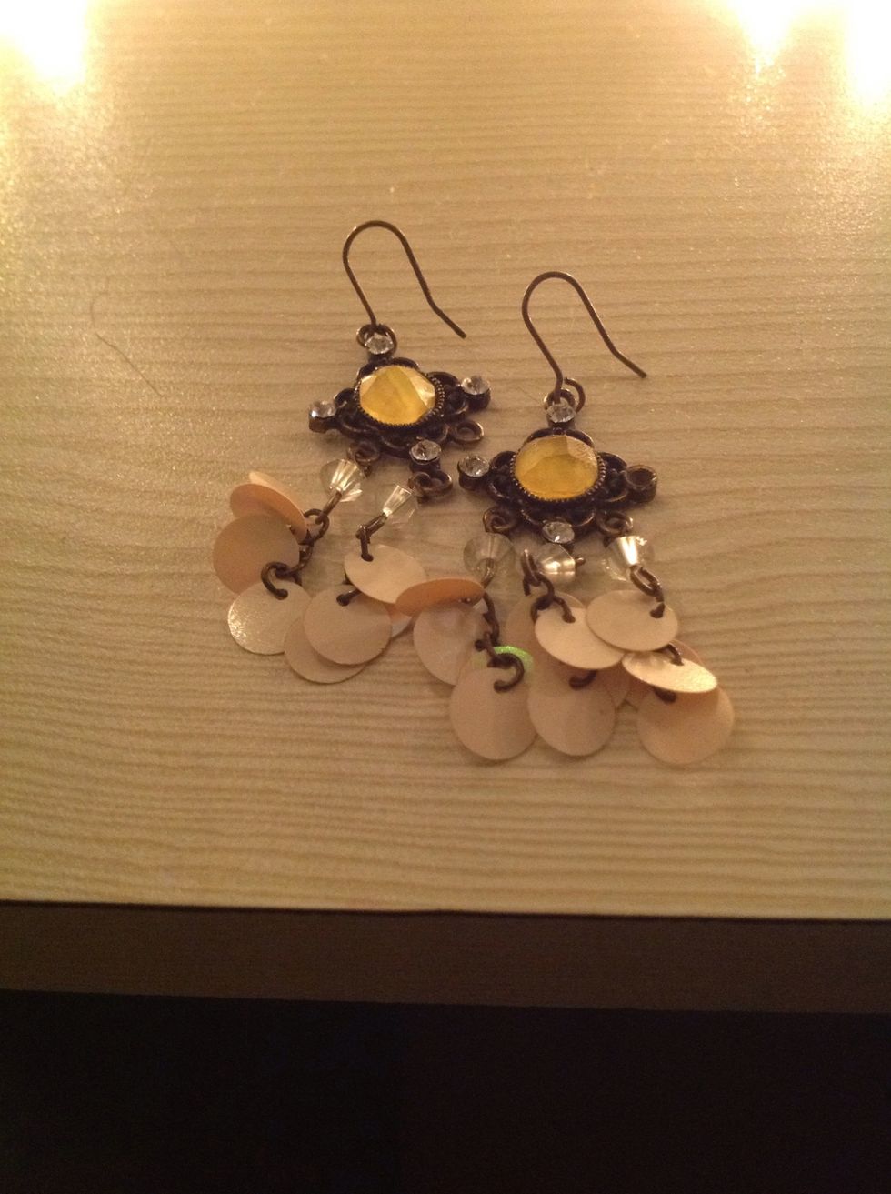 These are the old earrings which I don't really like anymore. So, I'll be using them.