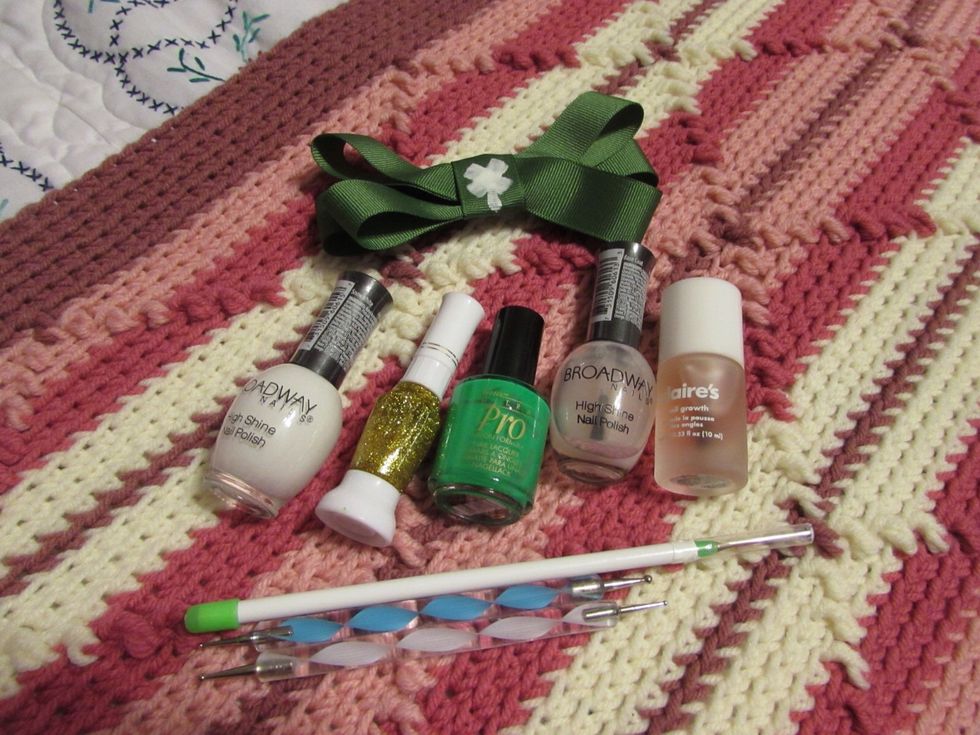 These are the products I used! If you guys want a guide on how to make a bow ( I know it's kinds goofy) then I will put up a guide! Just request it!