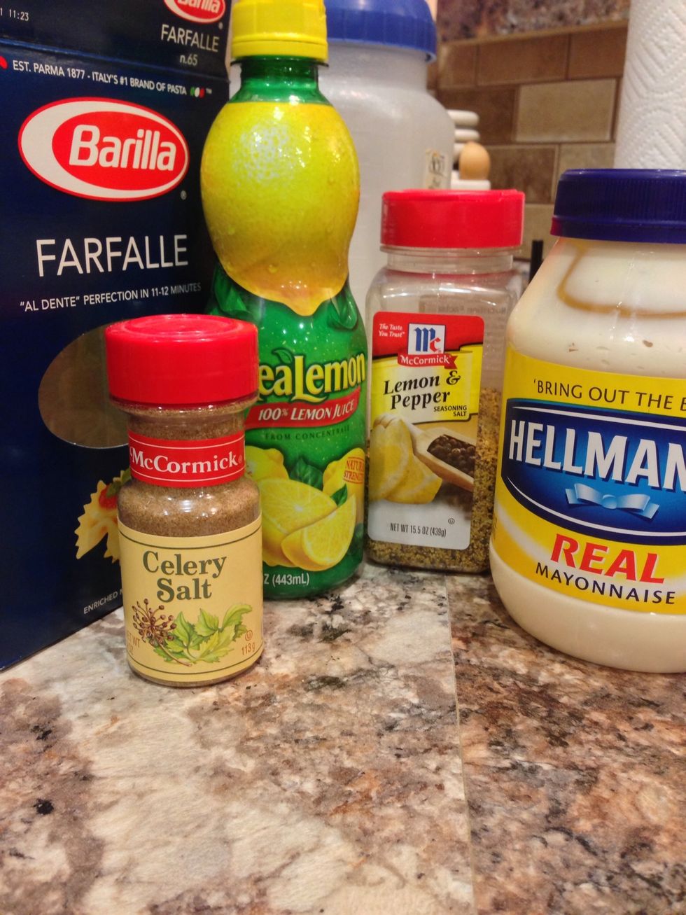 These are the supplies I use. I cook for 3-4 people so I used 1.5 boxes of pasta and 3 packets of tuna