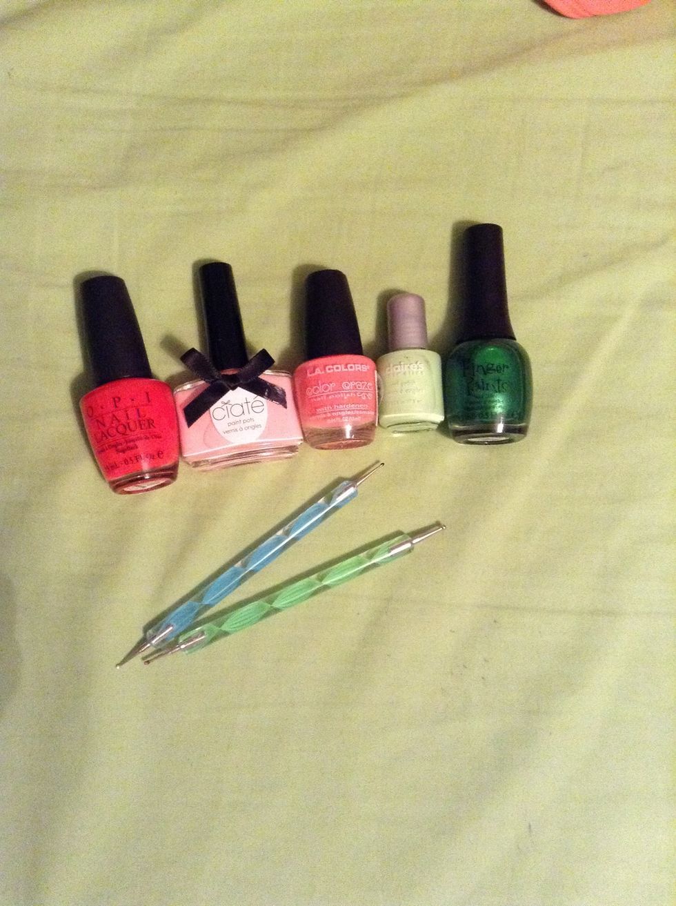 These are the tools/polish I used for this design.