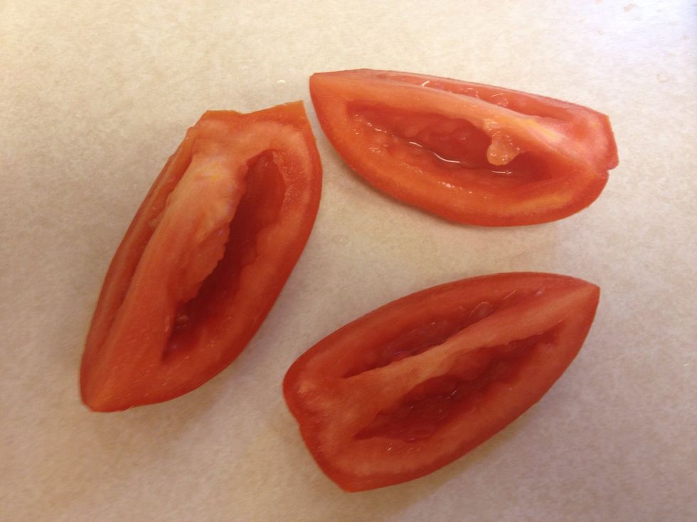 These are thick. You want between 1-1/2 to 2 cups of diced tomatoes.