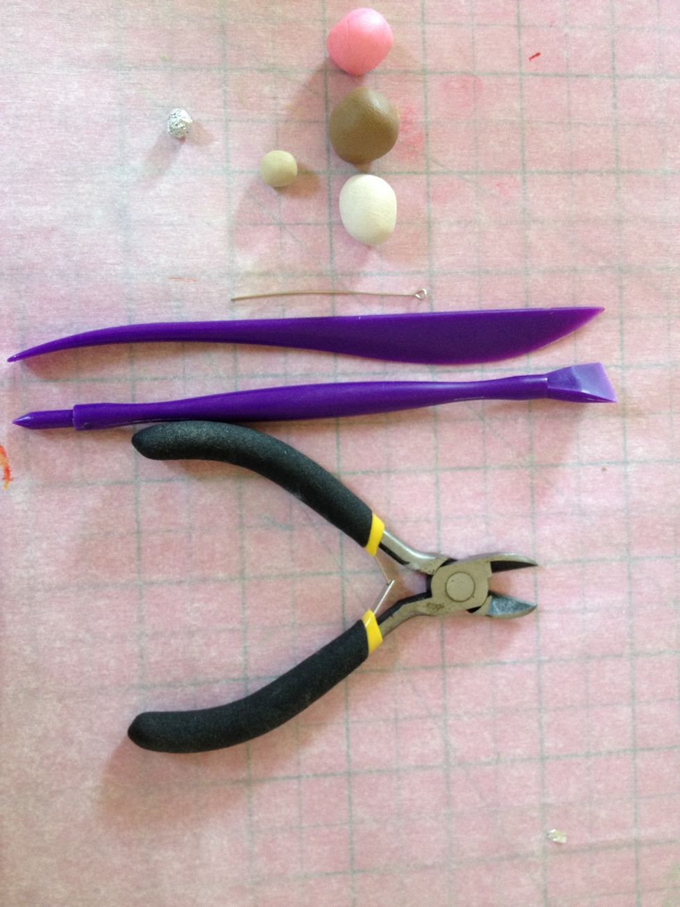 These are your materials. Scissors also make good wire cutters. Most of these items are around the house. No need to get fancy \ud83d\ude03