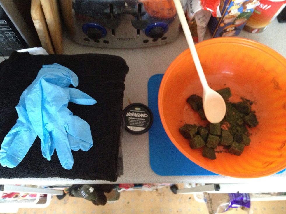 These are your supplies. Not pictured; garden, or dust sheet or newspaper on the floor! Gloves are vital: it stains skin!