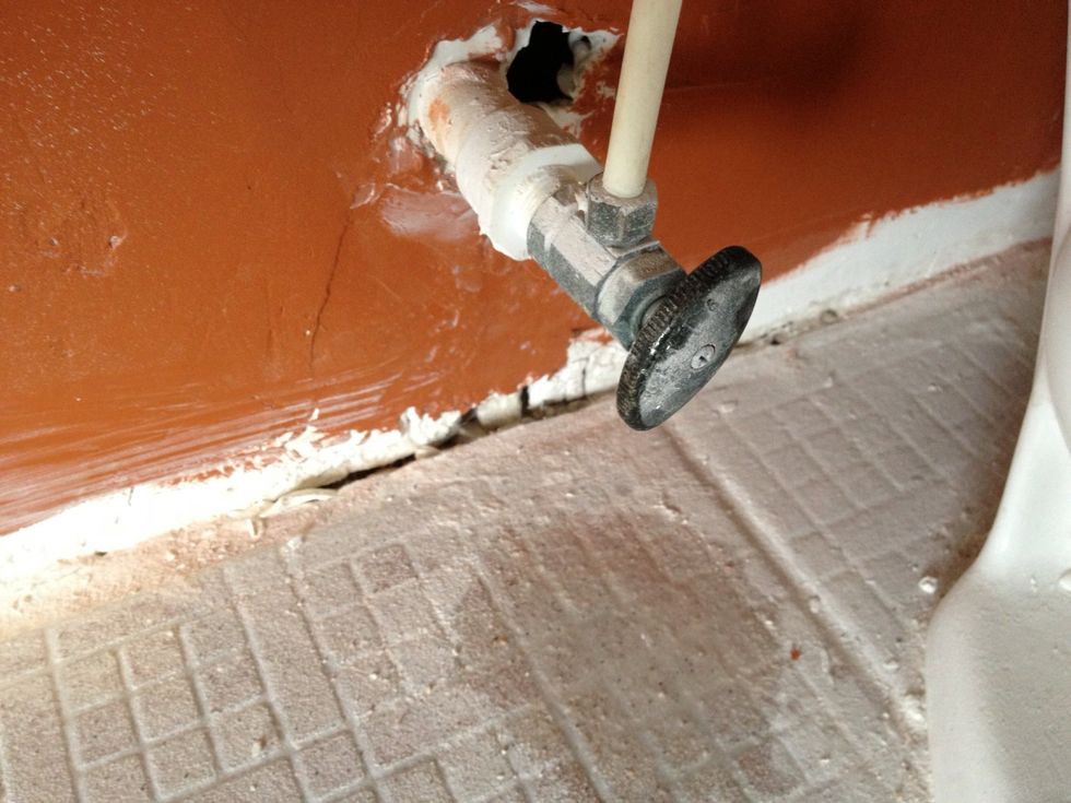 How to fix a leaky toilet valve! B+C Guides