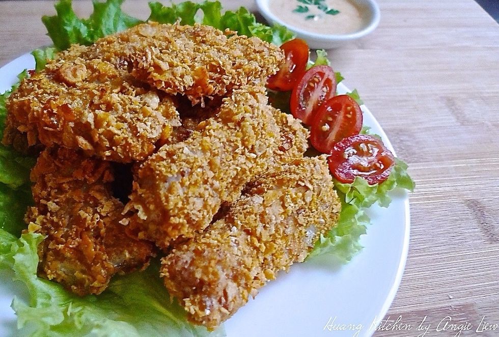 These finger licking fish cocktails make tasty meal when your kids have friends around. They're both nutritious and appealing especially to the younger children.