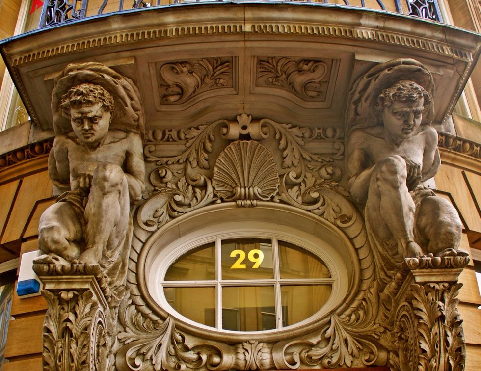 These guys can't hold it up for ever!