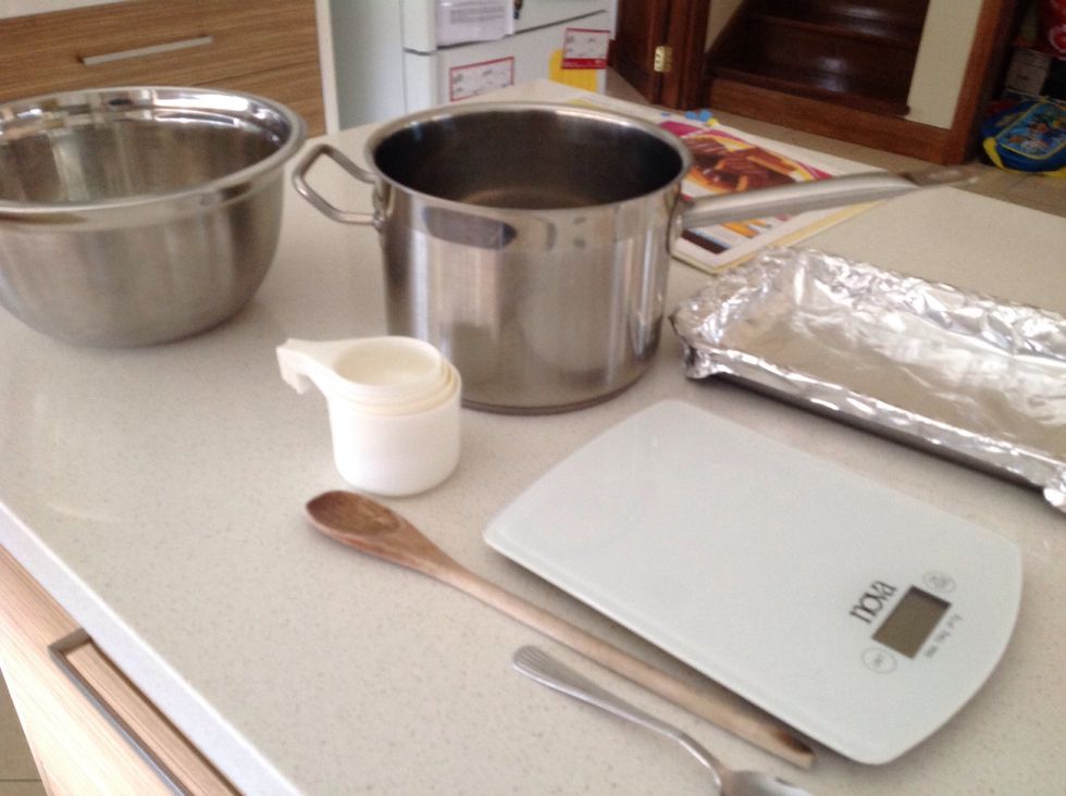 These utensils.