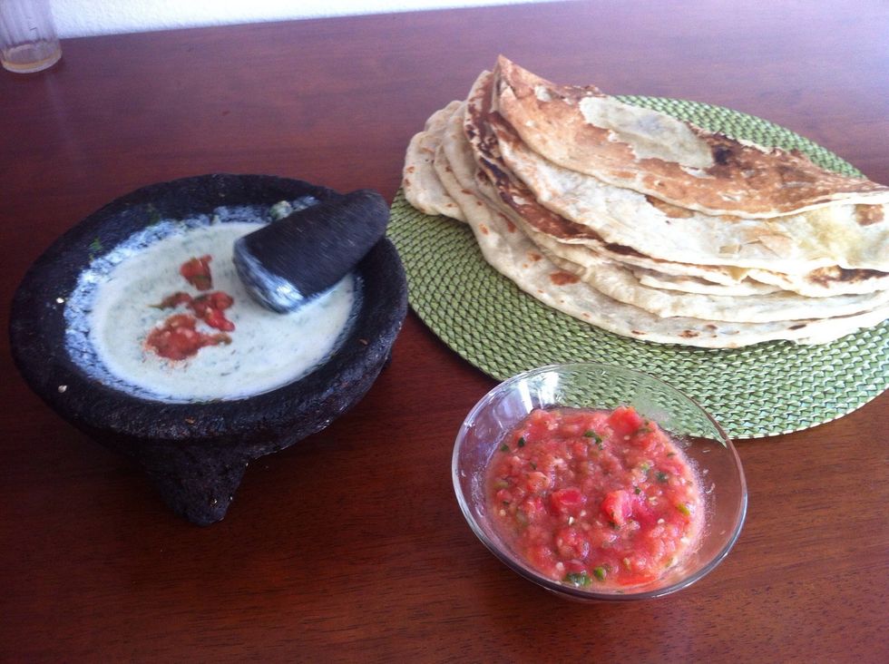 They could be served with tomato pesto  plain yogurt that is seasoned with green chili , mint, garlic and cilantro ..