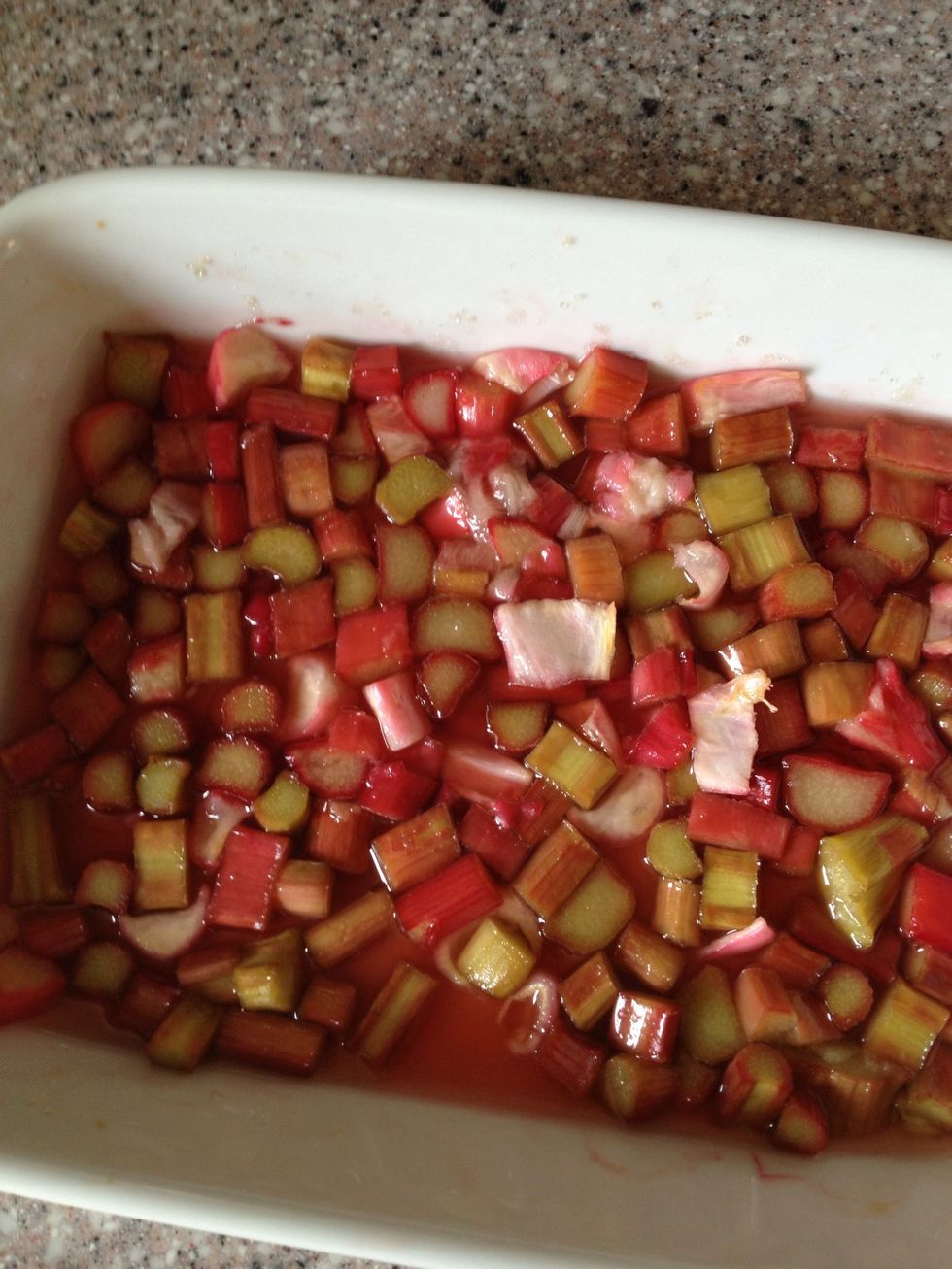 They produced a lot of liquid and I don't want the pie to go soggy, but at the same time I want all the taste in the juice. This is the kind of problems you run into when you don't have a recipe.