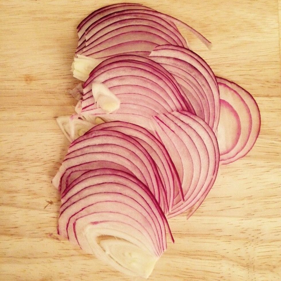 Thinly slice the red onion