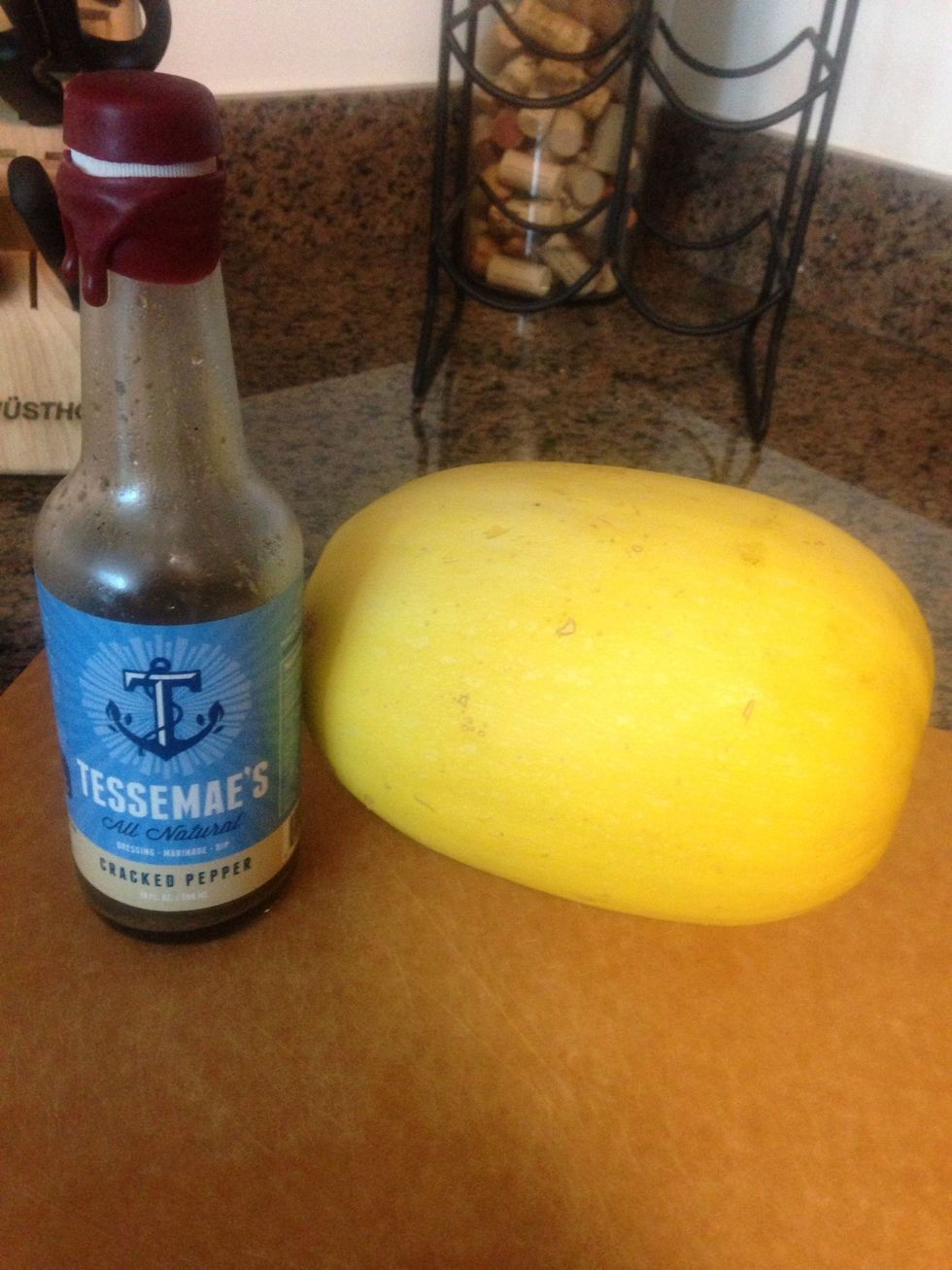 This all you need. Tessemae's Cracked Pepper dressing is made with olive oil, lemons, garlic, sea salt and cracked black pepper. What else do you need?