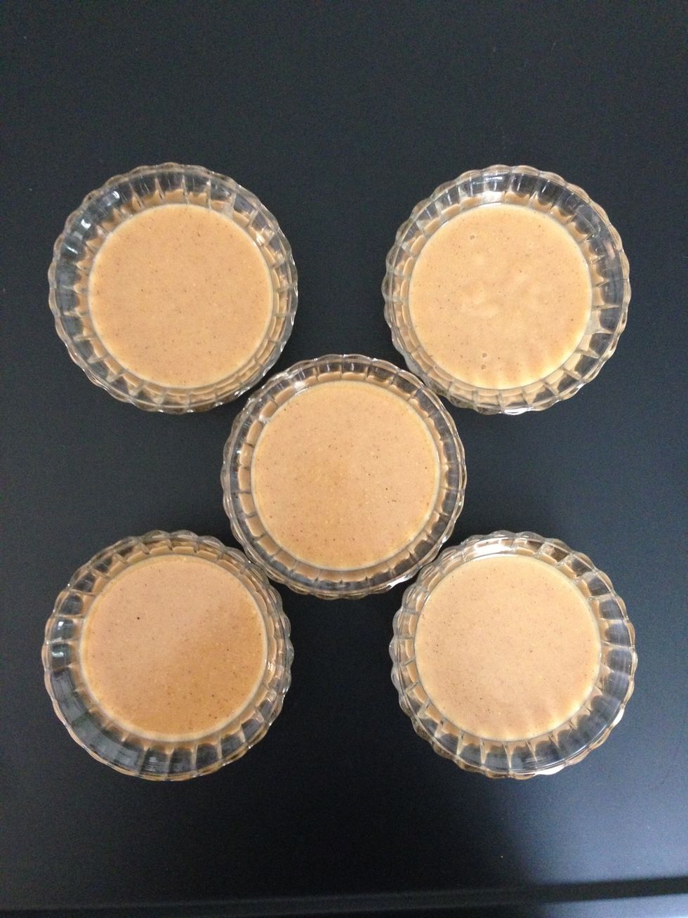 This amount gave me 5 ramekin of 150 g of pudding. U might want to serve them in a smaller ramekins or cups