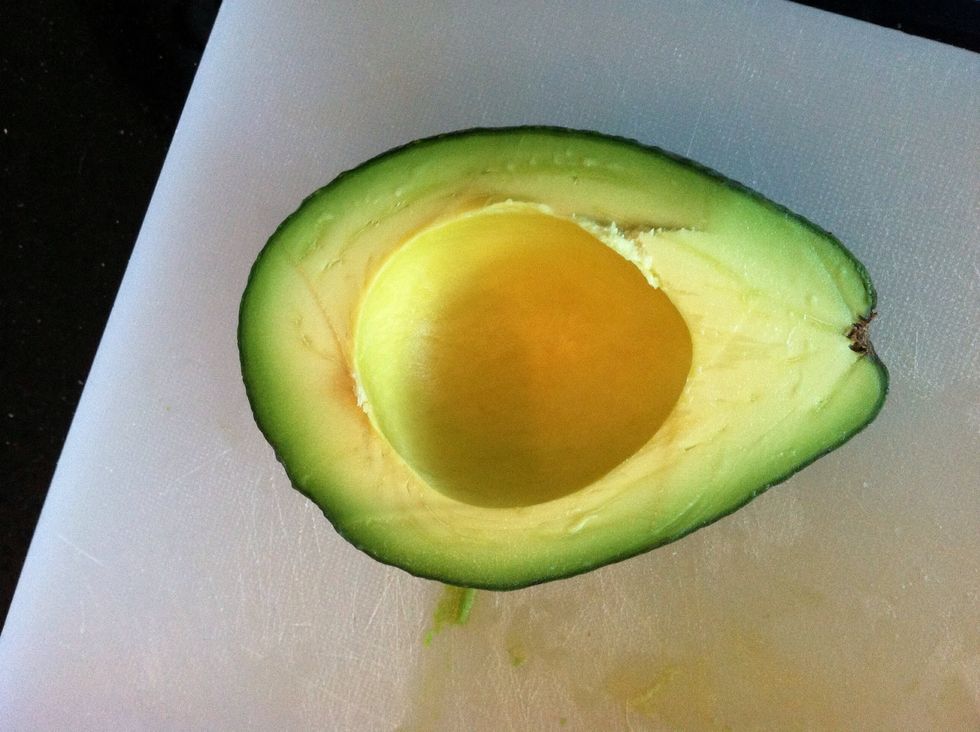 This avocado is perfectly ripe. I'm using Fuerte avocados because they're creamy and flavorful, but you can use any kind. Hass avocados have thicker skin & are the most common sold at grocery stores.