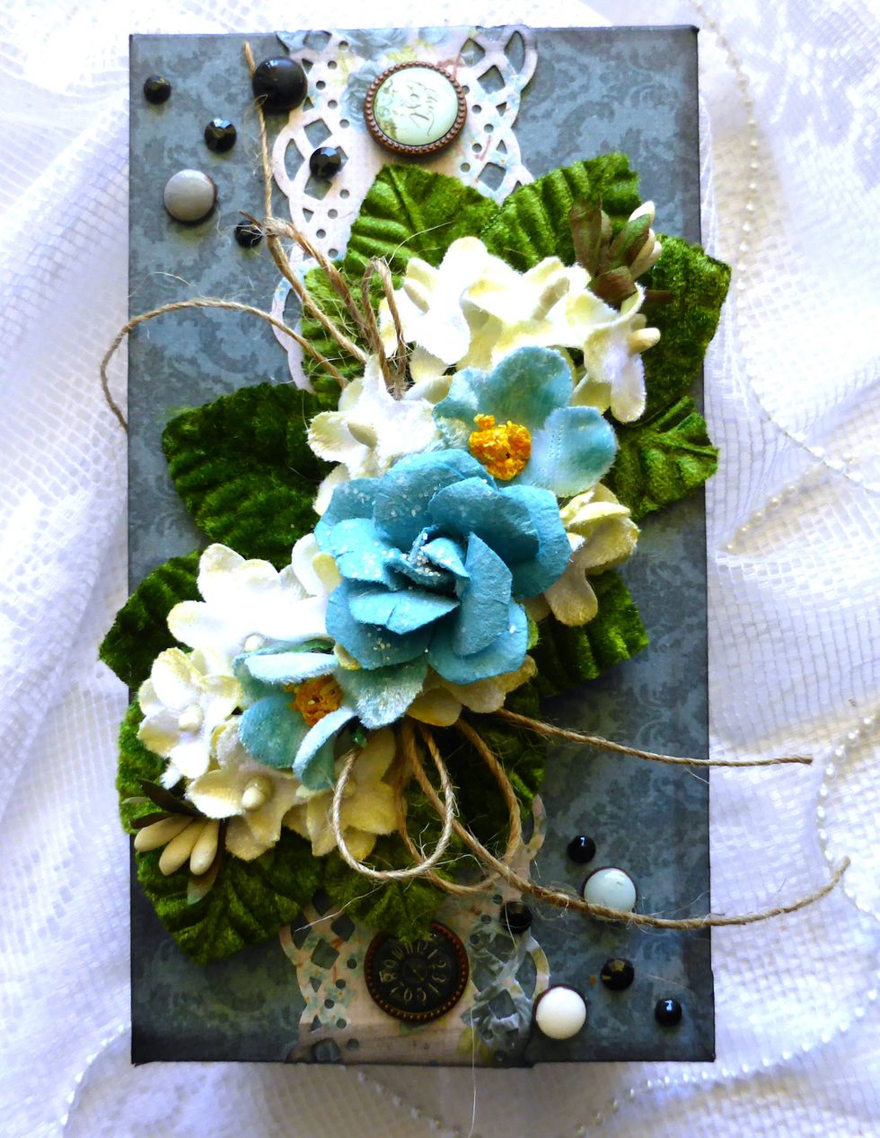 This box is super easy and quick to make.