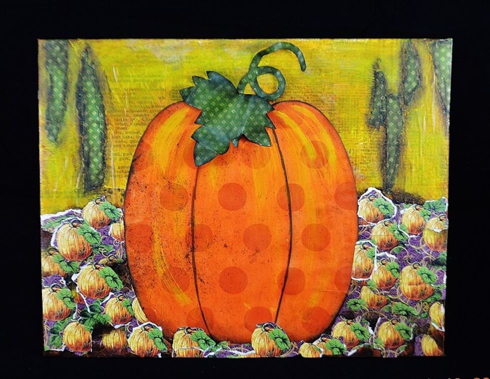 This builds volume and adds dimension. Shade each one so it will blend into your background. Faber-Castell Pitt Pens or gelatos are a good choice.