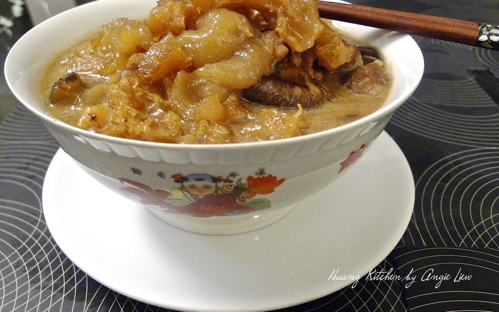 This collagen-laden dish is so flavourful and packed with nutrients. For more, like us on Facebook and get instant updates on our latest recipes at www.Facebook.com/huangskitchen