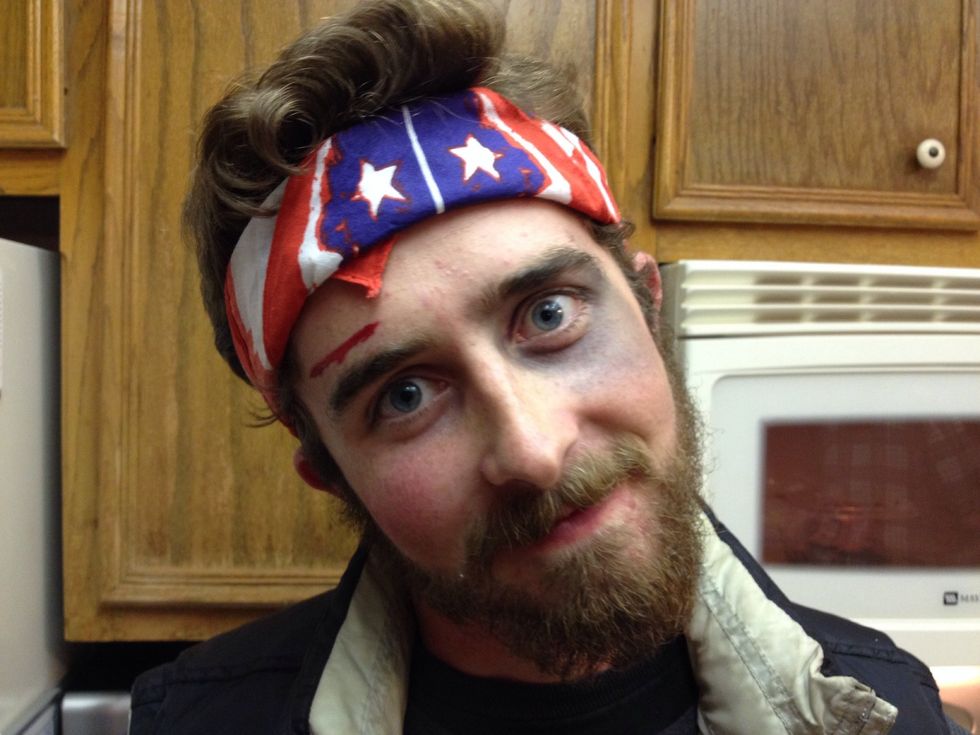 This headshot's background is very distracting.