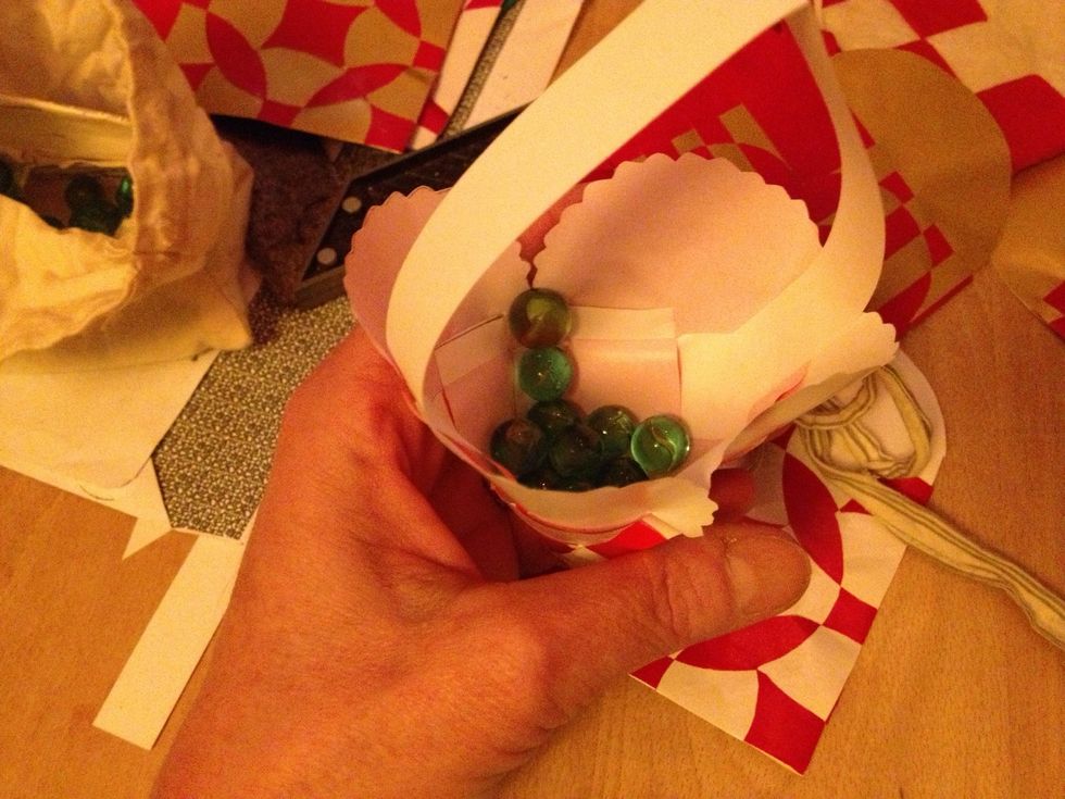 This hearts are hung on the tree filled with nuts or sweets. In the old days this was where the gift was. And the gift was often sugar or spices. The most expensive things in those days.