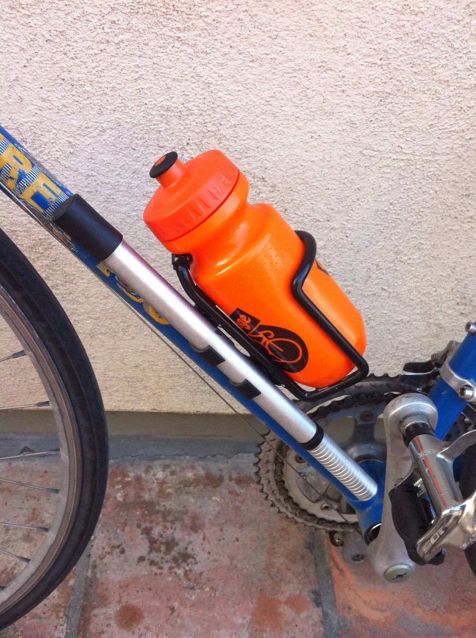 This is a frame mini-pump. You must have one with you to pump up replaced tubes.