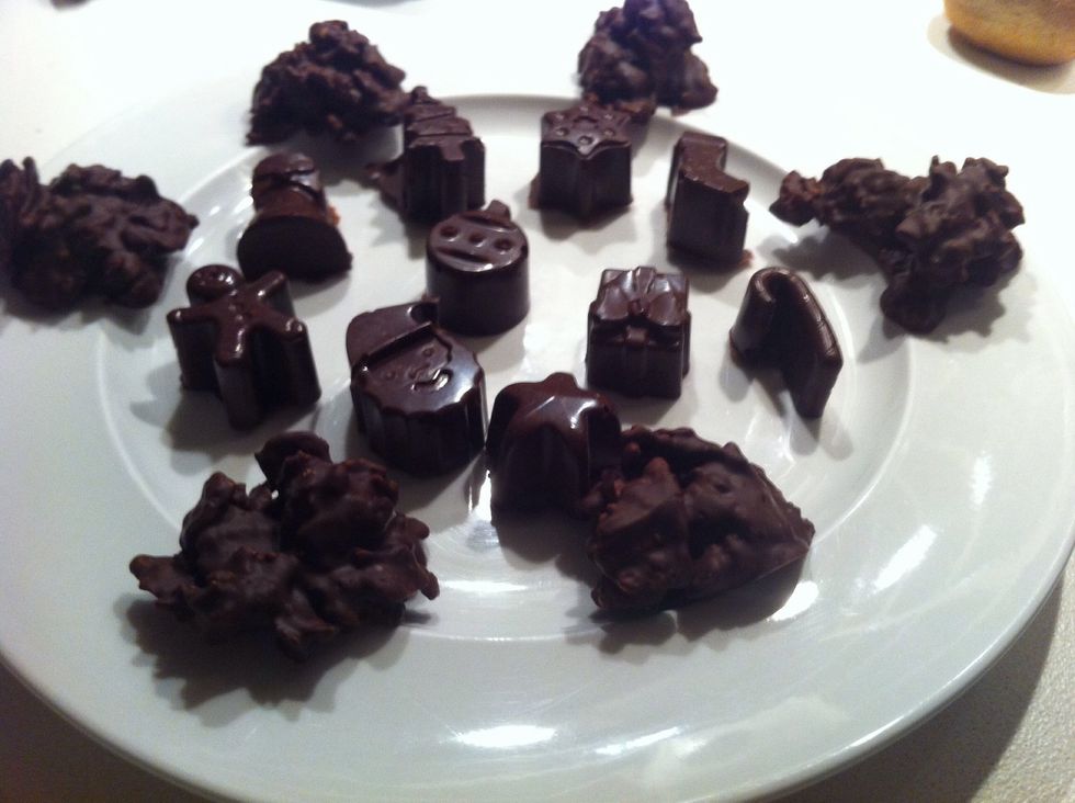 This is a healthy version for dark chocolate with different flavor! It is also a great treat for your kids!