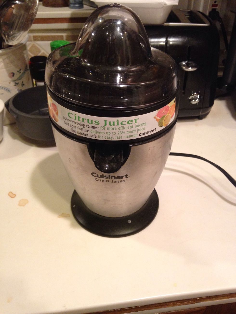 This is a juicer. It's used to blend up fruits or vegetables to make juice. I can blend some lemons to make some juice.