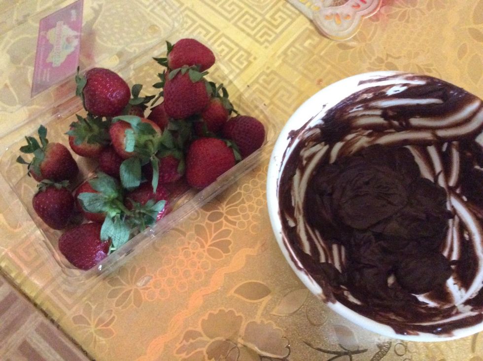 This is a really healthy dessert. The dark chocolate is healthier than normal chocolate and also has a good taste to it.