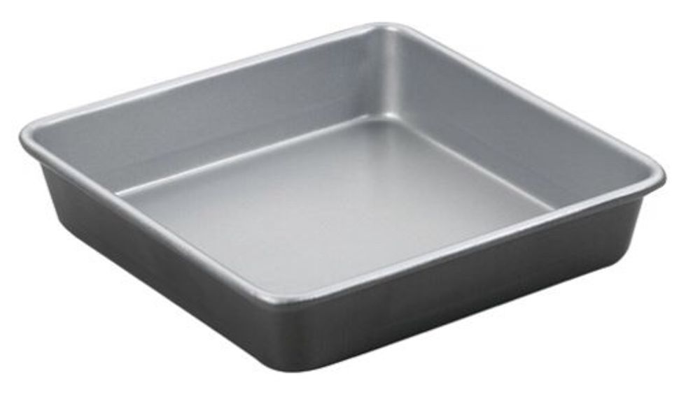 This is a square 9x9 baking pan it is used for baking I can use it when I bake cake