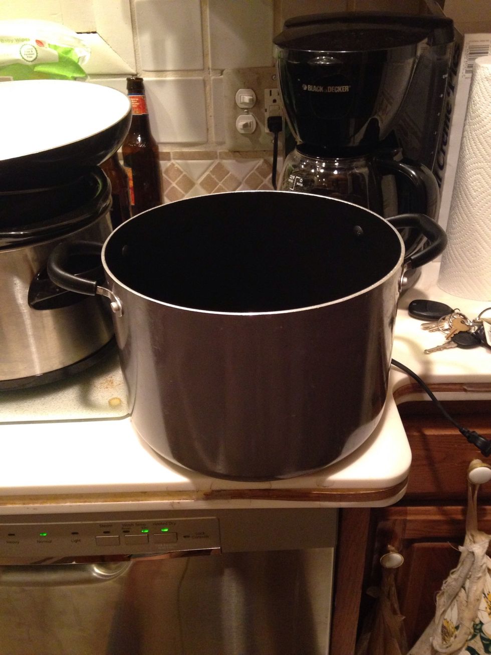 This is a stockpot which is used to make things like soup. I can use this to make some soup.
