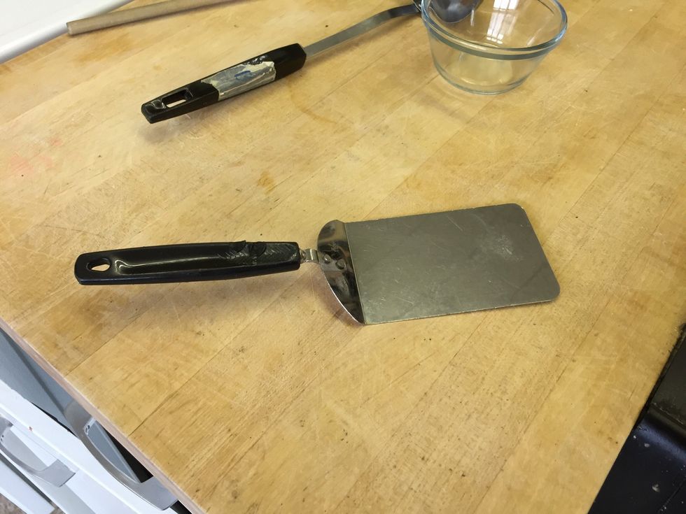 This is a straight edge spatula.