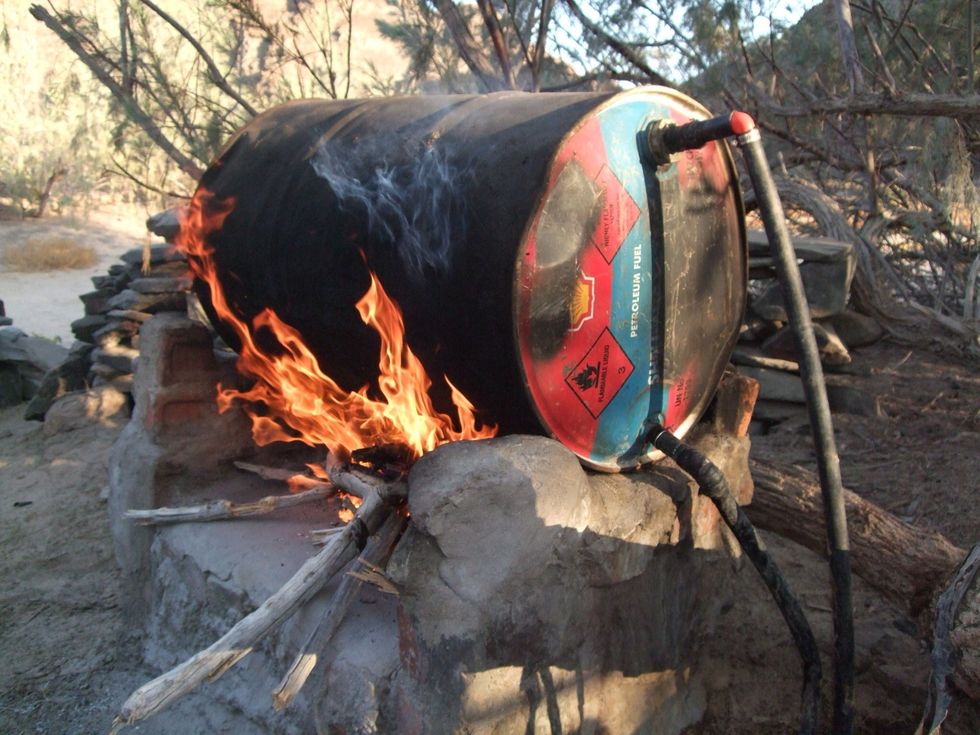 This is an improvised donkey.
