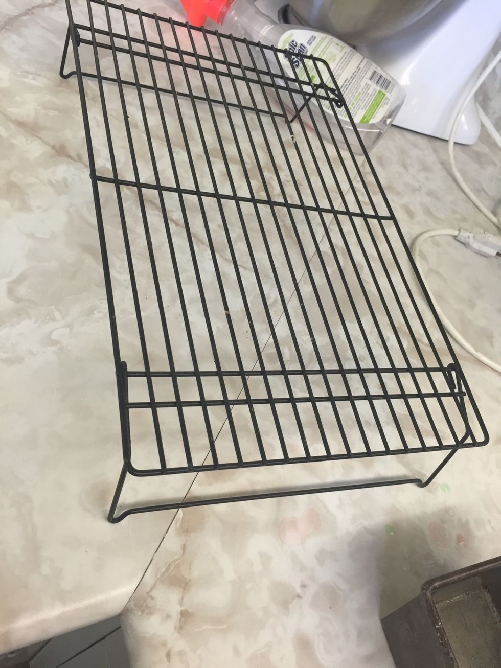 This is cooling rack. It is used to cool food. I can use this to cool my food