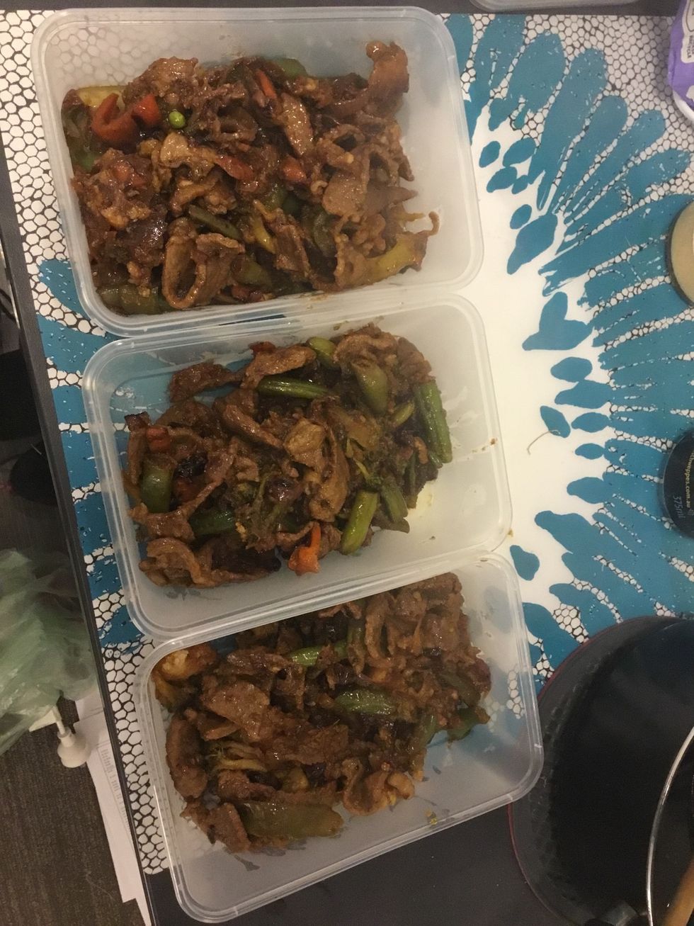 This is enough for about 3 serves