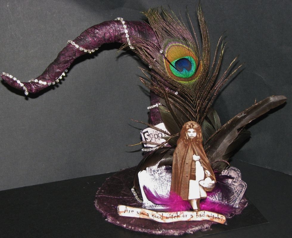 This is for the witch who likes her bling.  (Collage image - Altered Pages; Rubber Stamps - Sin City Stamps)
