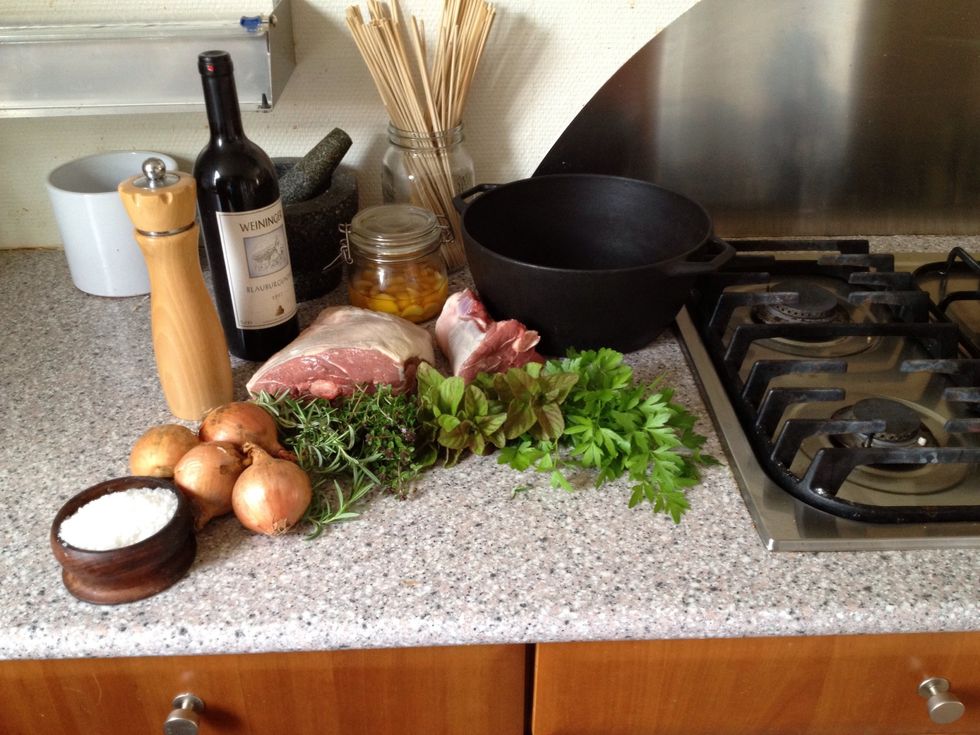 This is going in the oven for 8-10 hours so a pot with a tight fitting lid is important. If you don't have that use a deep baking tray and wrap the roast tightly in baking paper so no steam gets out