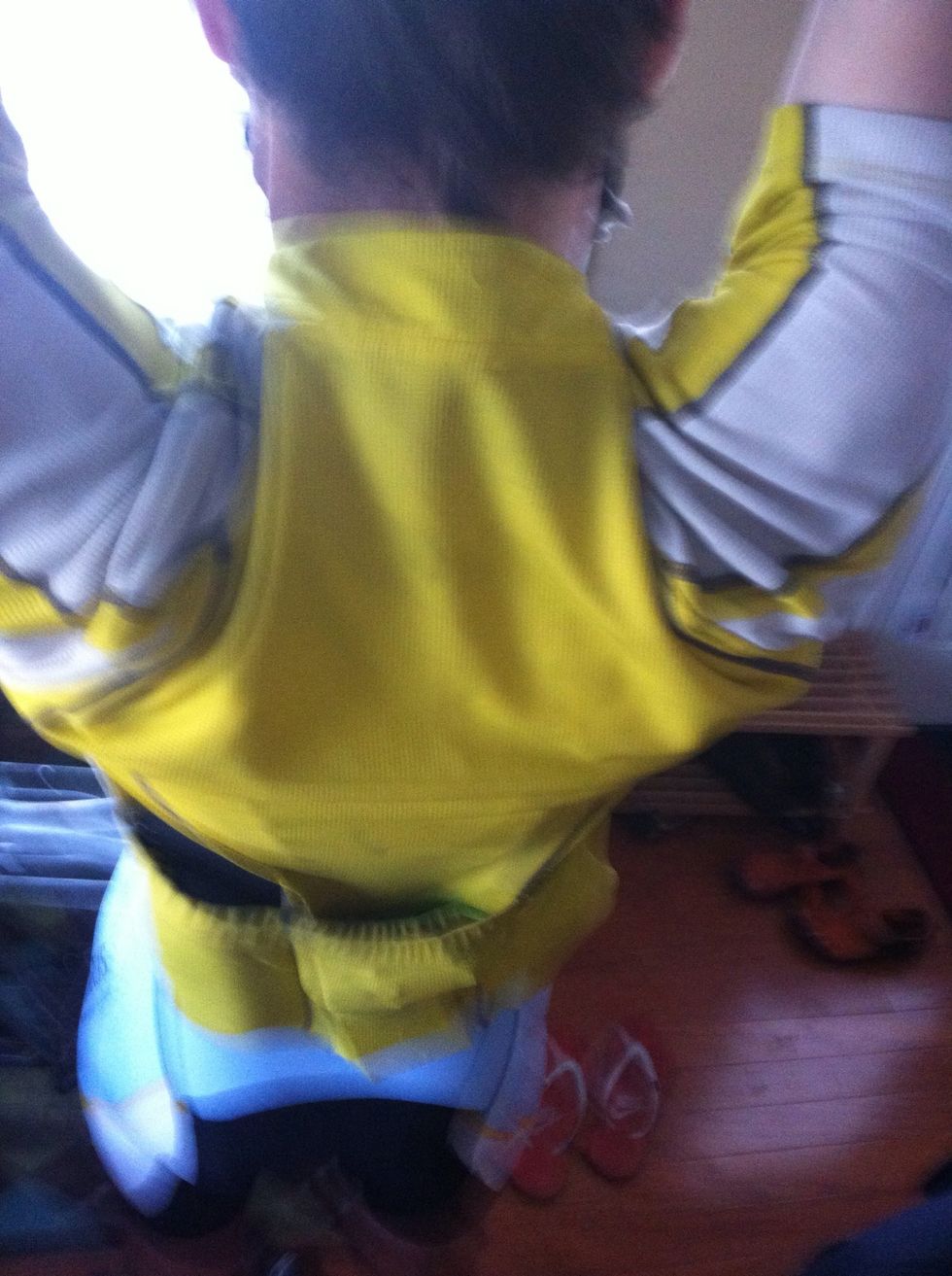 This is how it all looks when packed away in my rear pockets. Also a great place to store snacks so that you don't have to stop and unclip each time.