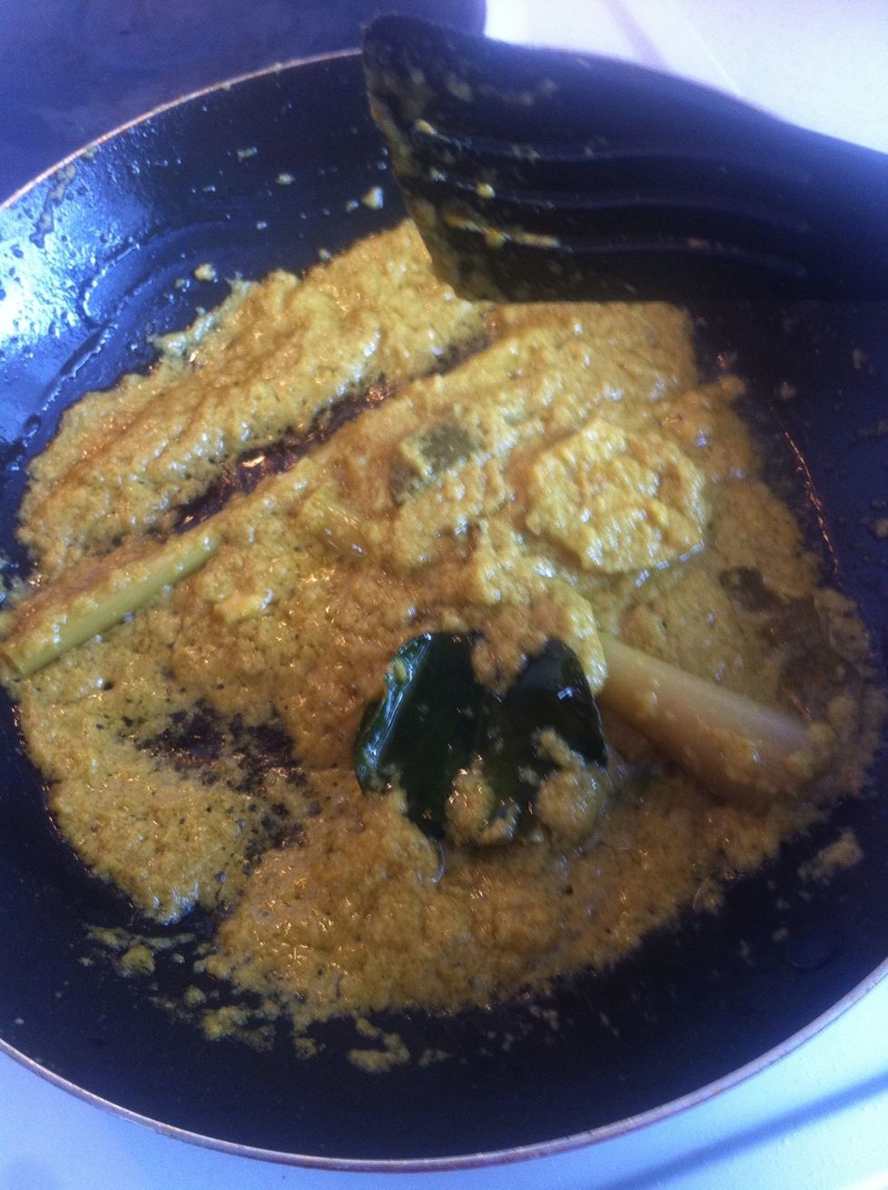 This is how it looks like when it's cook. The smell unbelievably overwhelmed you..and your neighbors too