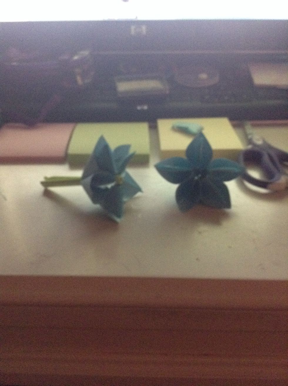 This is how it looks when done on the left is one I made before hand and the one on the right is the one I just made\ud83c\udf38\ud83d\ude04