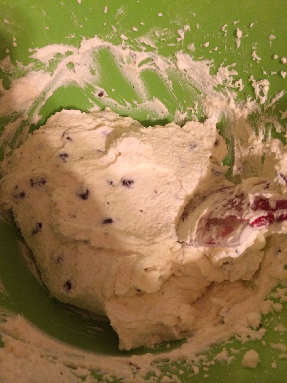 This is how it should look. Scoop into your serving bowl and refrigerate for at least an hour.