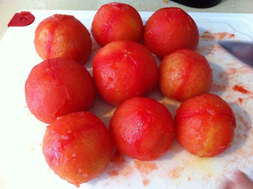 This is how the tomatoes look after peeling