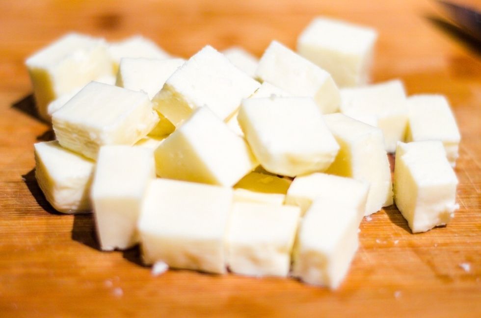 This is how you need to cut the cottage cheese cubes.