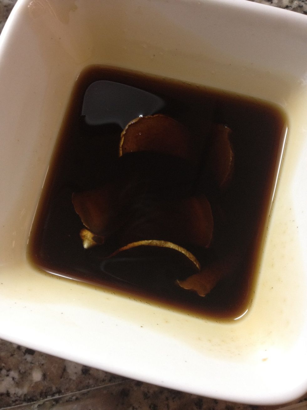 This is just cooled brown sugar syrup witch ginger: I sliced few slices of ginger, Boiled the  ginger with 1 cup of water and 1 cup of brown sugar, let it cool, and store in the fridge.