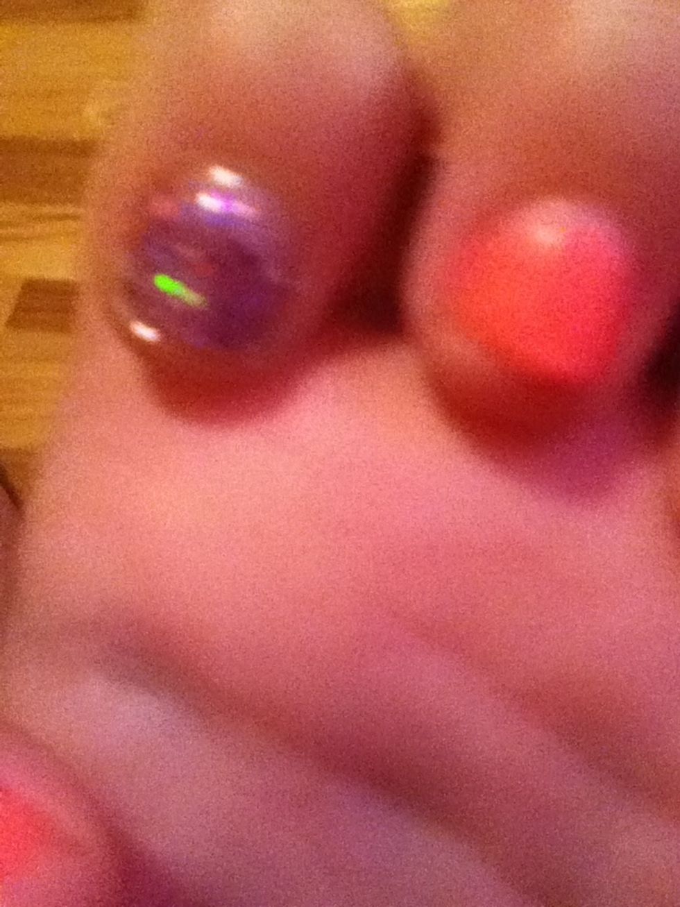 This is my glitter nail sorry for the blur