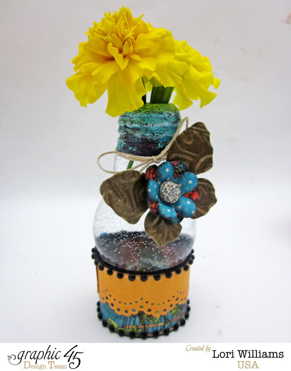 This is one of the finished vases. I love the way it all comes together but is still simple.