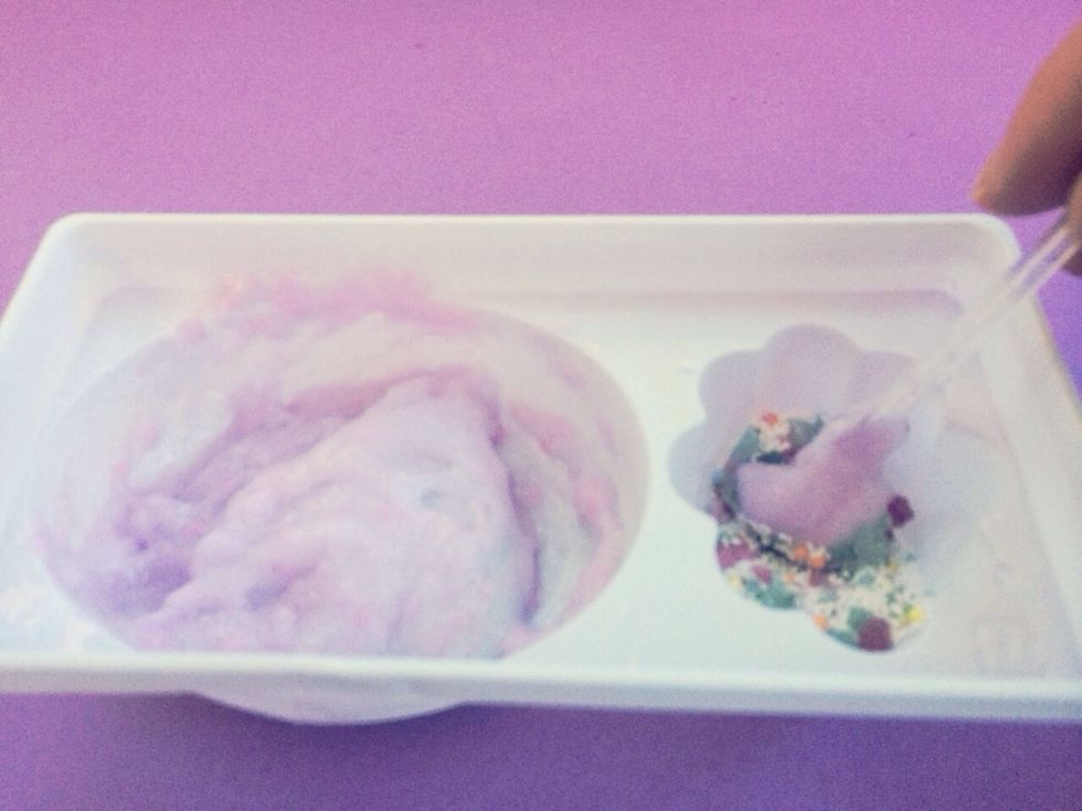 This is one of the prettiest Neru Style DIY Kits !! Like Fairy Sprinkles!!! Dip your spatula into the Foamy Mixture, then Roll it in the Super Magic Sprinkles--*^~^*